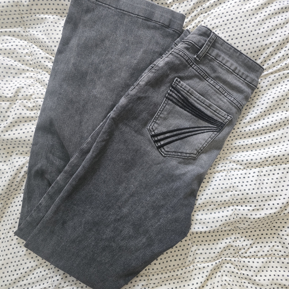 Charcoal Gray Jeans with Decorative 7 Back Pocket